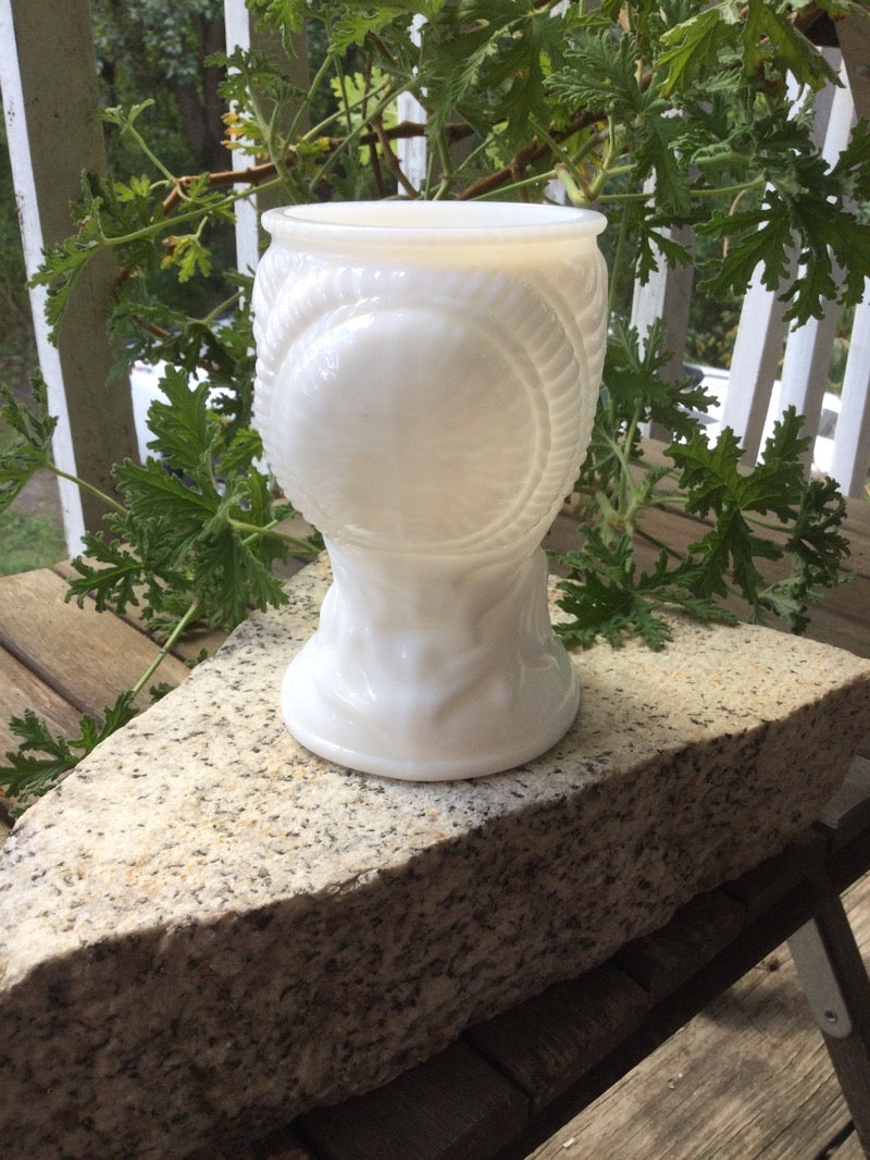 Vtg Milk Glass Vase