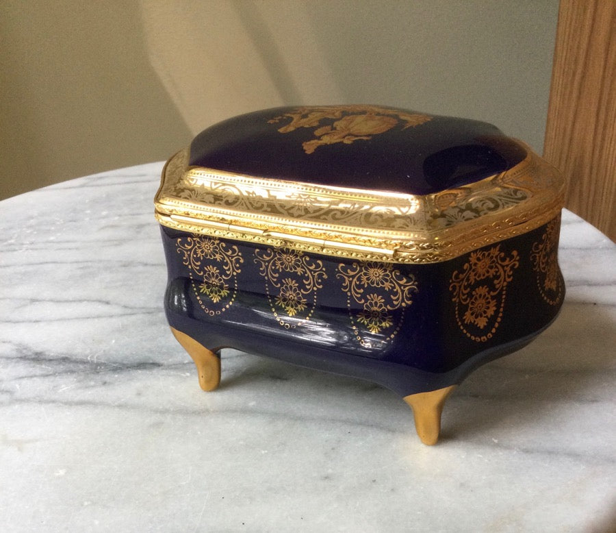 (C#)Imperial Limoges Jewelry Box