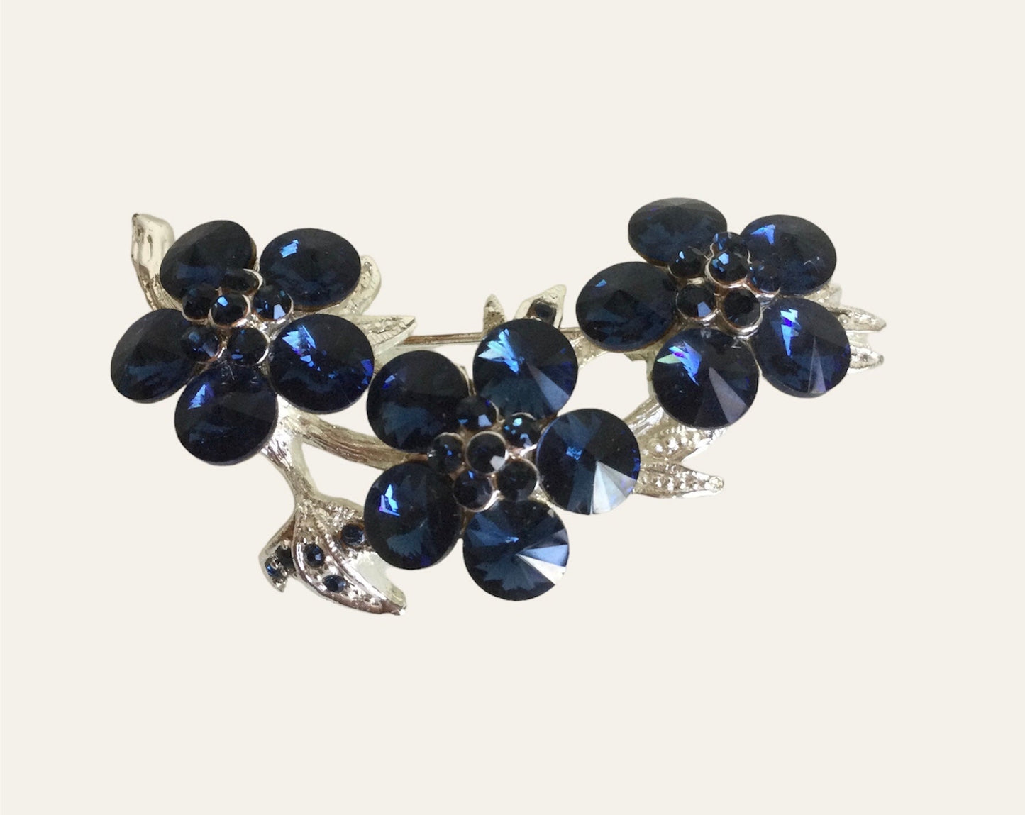 (BK#) Jewelry- Blue Austrian Crystals Flowers Brooch