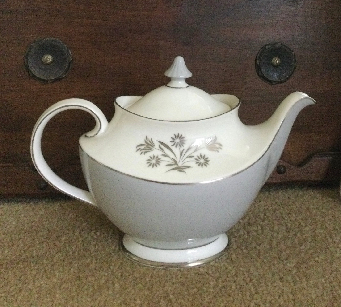 Royal Doulton Kingsmere Bone China Teapot with Lid