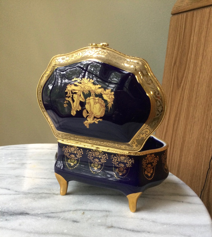 (C#)Imperial Limoges Jewelry Box