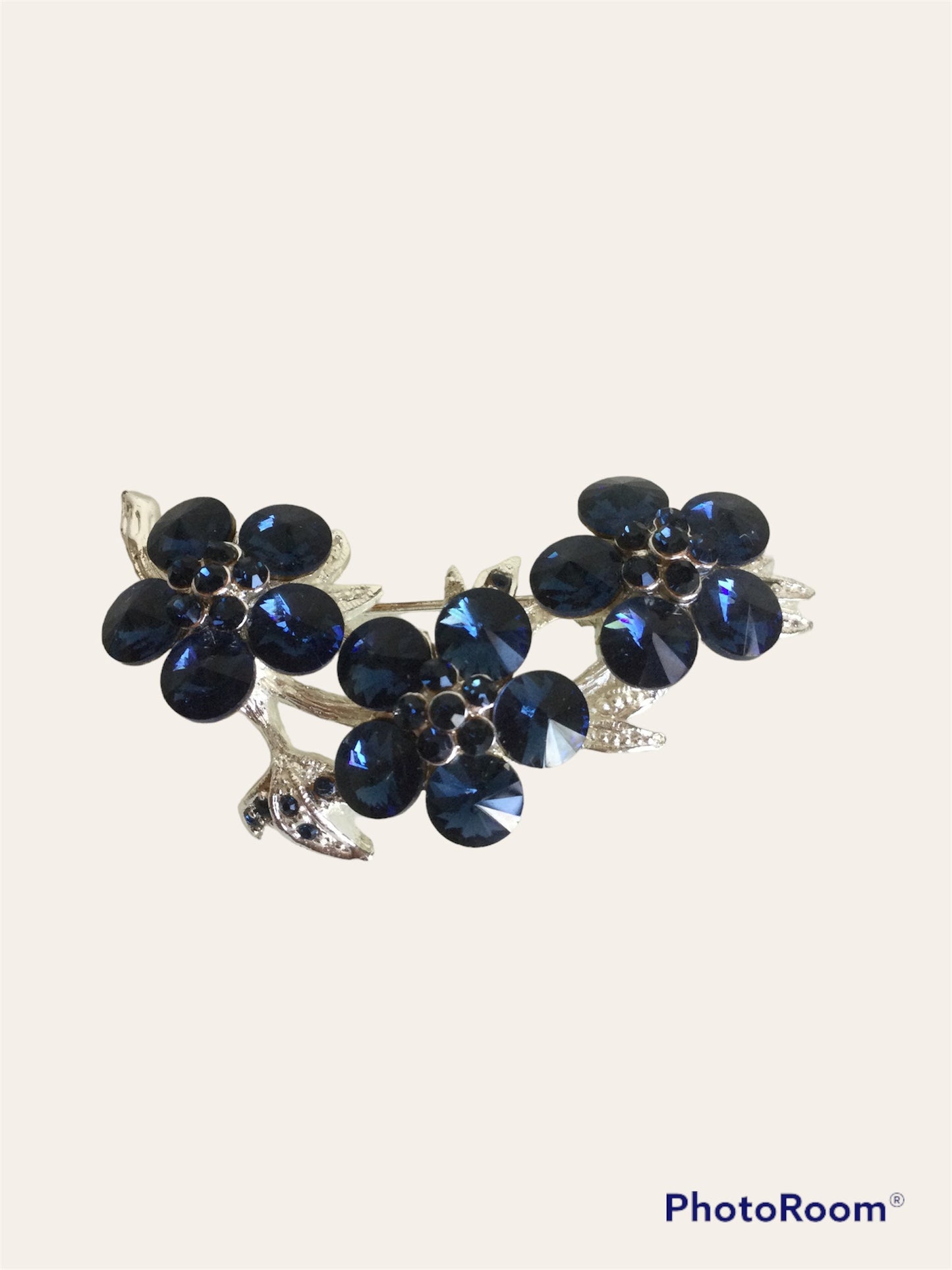 (BK#) Jewelry- Blue Austrian Crystals Flowers Brooch