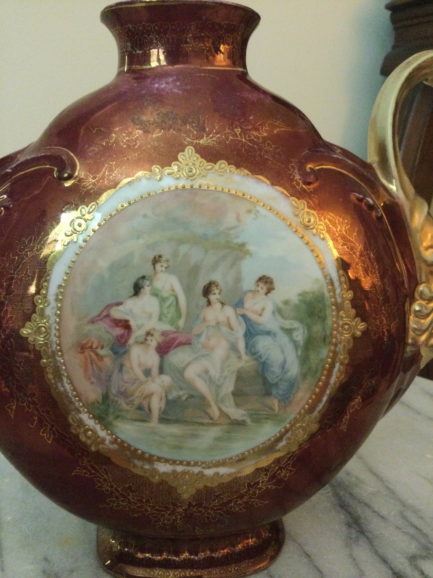 (G#) Royal Saxe Vase