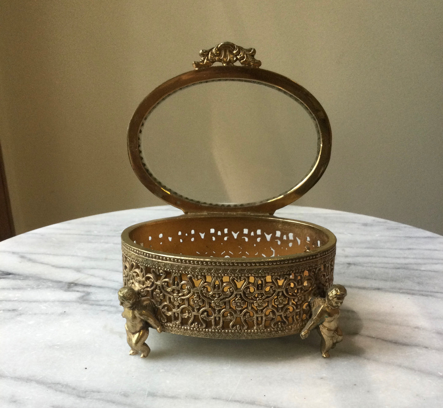 (EC#) Cherub Footed Ormolu Jewelry Box